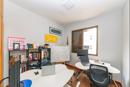 Apartamento à venda com 110m², 3 quartos e 3 vagas Apartamento à venda com 110m², 3 quartos e 3 vagasQuarto 1