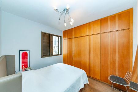 Apartamento à venda com 110m², 3 quartos e 3 vagas Apartamento à venda com 110m², 3 quartos e 3 vagasSuíte