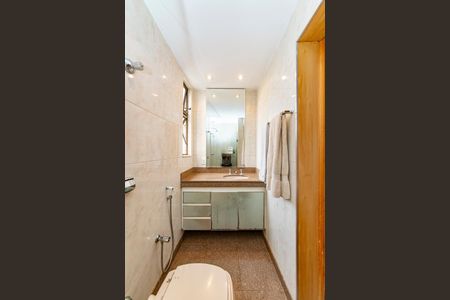 Apartamento à venda com 110m², 3 quartos e 3 vagas Apartamento à venda com 110m², 3 quartos e 3 vagasBanheiro da Suíte