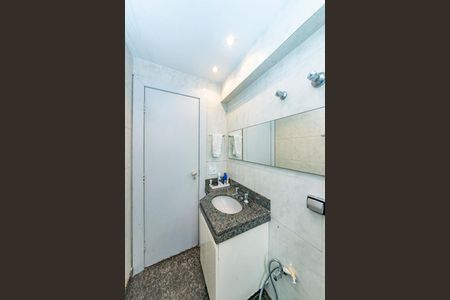 Apartamento à venda com 110m², 3 quartos e 3 vagas Apartamento à venda com 110m², 3 quartos e 3 vagasBanheiro Social