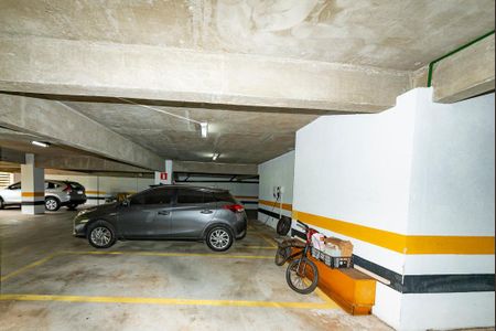 Apartamento à venda com 110m², 3 quartos e 3 vagas Apartamento à venda com 110m², 3 quartos e 3 vagasGaragem