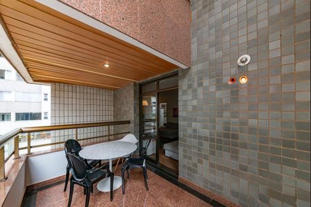 Apartamento à venda com 110m², 3 quartos e 3 vagas Apartamento à venda com 110m², 3 quartos e 3 vagasVaranda da Sala