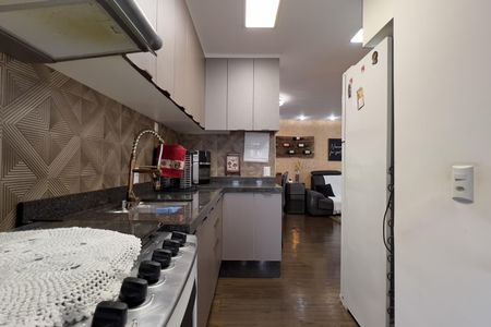 Apartamento à venda com 81m², 3 quartos e 2 vagasCozinha e Área de Serviço