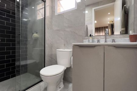 Apartamento à venda com 81m², 3 quartos e 2 vagasBanheiro da Suíte