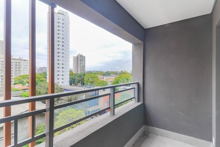 Studio à venda com 26m², 1 quarto e sem vaga Studio à venda com 26m², 1 quarto e sem vagaVaranda