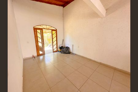 Sala de casa para alugar com 2 quartos, 55m² em São João do Rio Vermelho, Florianópolis