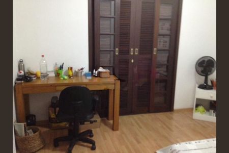 Casa à venda com 4 quartos, 298m² em Jardim São Paulo, São Paulo