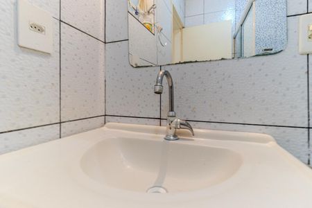 Apartamento à venda com 76m², 2 quartos e sem vaga Apartamento à venda com 76m², 2 quartos e sem vagaBanheiro