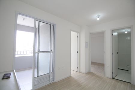 Sala/Cozinha de apartamento para alugar com 2 quartos, 31m² em Vila Plana, São Paulo