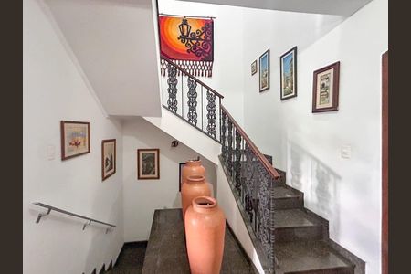 Casa à venda com 420m², 4 quartos e 2 vagas