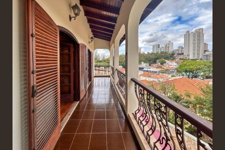Casa à venda com 420m², 4 quartos e 2 vagas