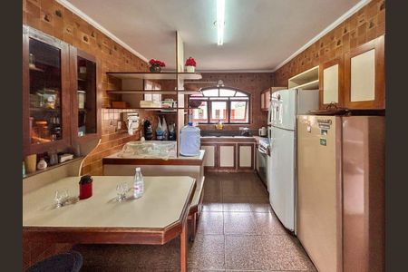 Casa à venda com 420m², 4 quartos e 2 vagas