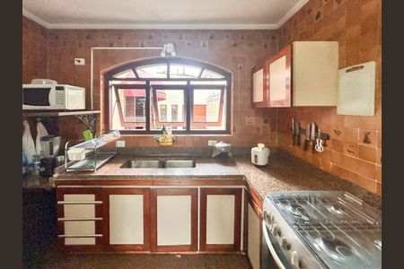 Casa à venda com 420m², 4 quartos e 2 vagas