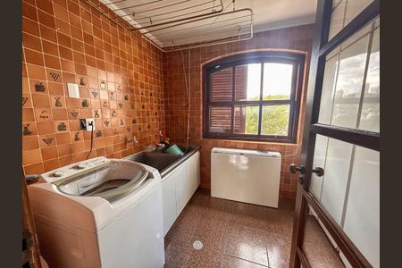 Casa à venda com 420m², 4 quartos e 2 vagas