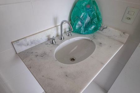 Apartamento à venda com 50m², 1 quarto e 1 vaga Apartamento à venda com 50m², 1 quarto e 1 vagaBanheiro da Suíte