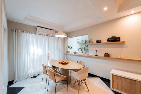 Casa à venda com 2 quartos, 140m² em Chácara Santo Antônio (Zona Sul), São Paulo