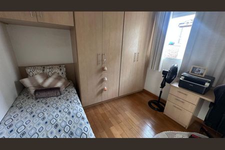 Casa à venda com 2 quartos, 64m² em Jardim Peri Peri, São Paulo