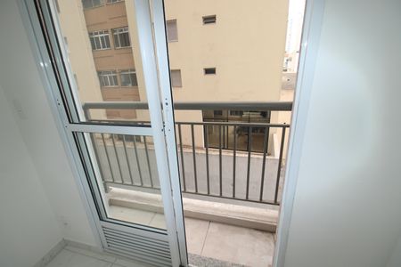 Apartamento para alugar com 40m², 2 quartos e sem vagaVaranda da Sala / Cozinha