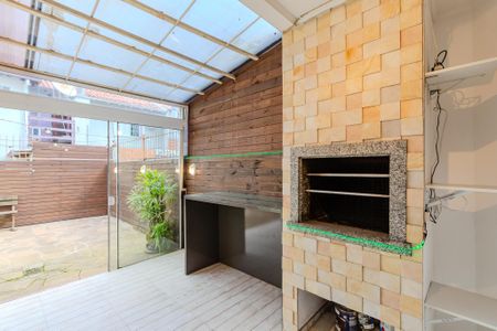 Casa à venda com 77m², 2 quartos e 1 vagaChurrasqueira