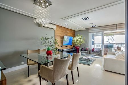 Sala de apartamento para alugar com 4 quartos, 206m² em Vila Romana, São Paulo