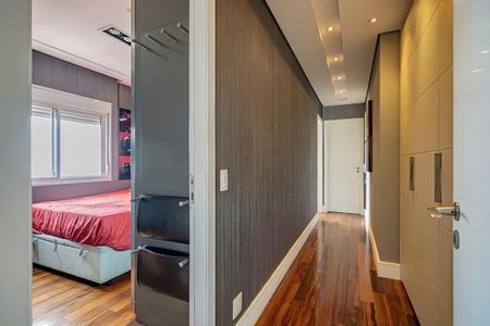 Corredor de apartamento para alugar com 4 quartos, 206m² em Vila Romana, São Paulo