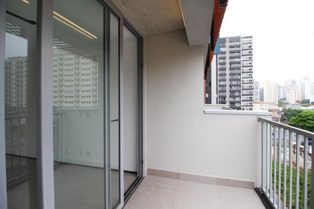 Varanda de kitnet/studio à venda com 1 quarto, 25m² em Indianópolis, São Paulo