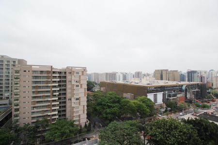 Vista de kitnet/studio para alugar com 1 quarto, 21m² em Indianópolis, São Paulo
