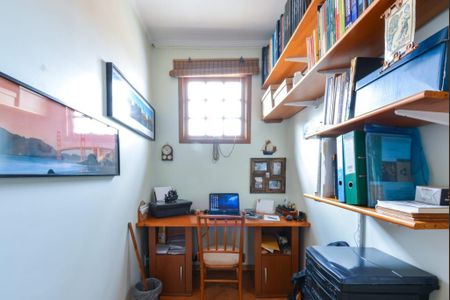 Casa à venda com 150m², 3 quartos e 2 vagas