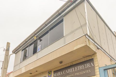 Casa à venda com 80m², 2 quartos e 1 vaga Casa à venda com 80m², 2 quartos e 1 vagaFachada