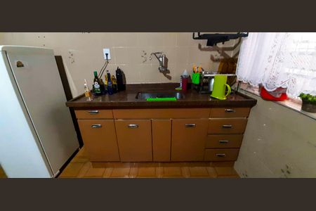 Casa à venda com 167m², 3 quartos e 2 vagas Casa à venda com 167m², 3 quartos e 2 vagasCasa 1 - Cozinha