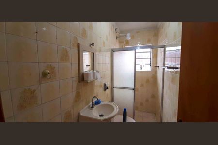 Casa à venda com 167m², 3 quartos e 2 vagas Casa à venda com 167m², 3 quartos e 2 vagasCasa 2 - Banheiro