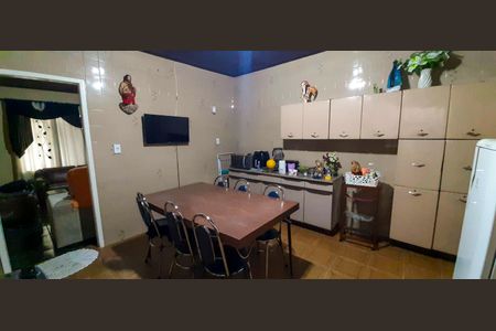 Casa à venda com 167m², 3 quartos e 2 vagas Casa à venda com 167m², 3 quartos e 2 vagasCasa 1 - Cozinha