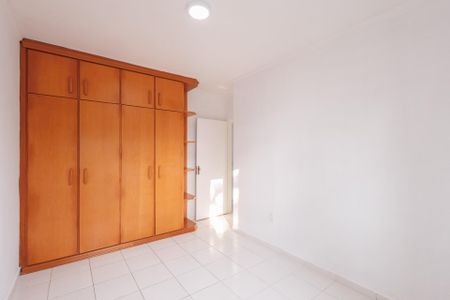 Quarto 2 de apartamento para alugar com 2 quartos, 57m² em Jardim Isabel, Taubaté