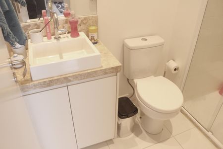 Apartamento à venda com 58m², 2 quartos e 1 vagaBanheiro 1