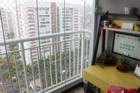 Apartamento à venda com 58m², 2 quartos e 1 vagaVaranda