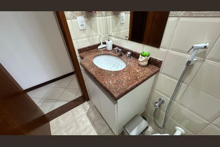 Apartamento à venda com 86m², 3 quartos e 2 vagas Apartamento à venda com 86m², 3 quartos e 2 vagasBanheiro Social