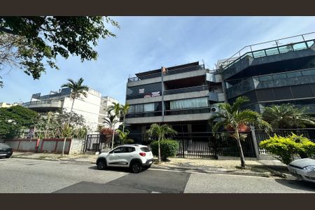 Apartamento à venda com 86m², 3 quartos e 2 vagas Apartamento à venda com 86m², 3 quartos e 2 vagasFachada