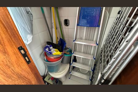 Apartamento à venda com 86m², 3 quartos e 2 vagas Apartamento à venda com 86m², 3 quartos e 2 vagasBanheiro de Serviço