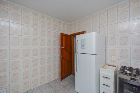 Casa à venda com 140m², 3 quartos e 3 vagas Casa à venda com 140m², 3 quartos e 3 vagasCozinha