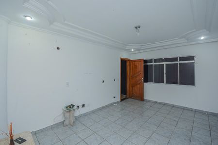 Casa à venda com 140m², 3 quartos e 3 vagas Casa à venda com 140m², 3 quartos e 3 vagasSala