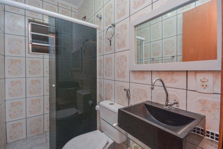 Casa à venda com 140m², 3 quartos e 3 vagas Casa à venda com 140m², 3 quartos e 3 vagasBanheiro Social