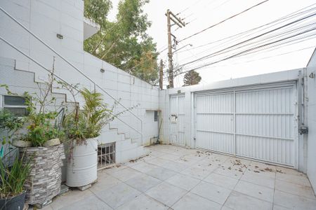 Casa à venda com 140m², 3 quartos e 3 vagas Casa à venda com 140m², 3 quartos e 3 vagasÁrea comum