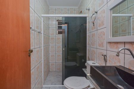 Casa à venda com 140m², 3 quartos e 3 vagas Casa à venda com 140m², 3 quartos e 3 vagasBanheiro Social