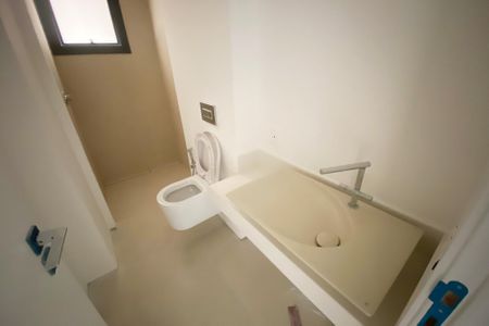 Apartamento à venda com 156m², 2 quartos e 2 vagas Apartamento à venda com 156m², 2 quartos e 2 vagasBanheiro da Suíte 1