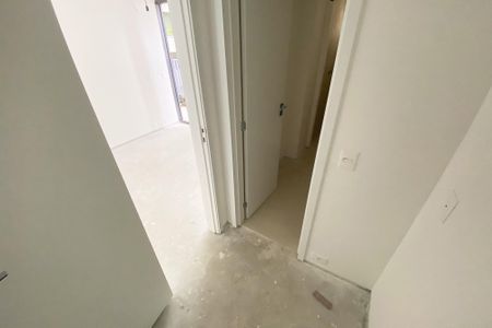 Apartamento à venda com 156m², 2 quartos e 2 vagas Apartamento à venda com 156m², 2 quartos e 2 vagasCloset da Suíte 1