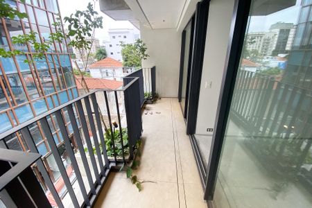 Apartamento à venda com 156m², 2 quartos e 2 vagas Apartamento à venda com 156m², 2 quartos e 2 vagasVaranda da Suíte 2
