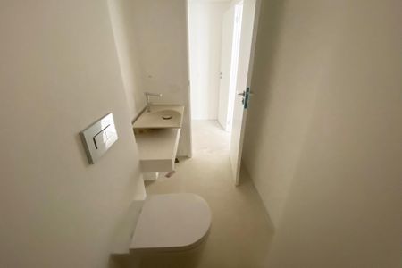 Apartamento à venda com 156m², 2 quartos e 2 vagas Apartamento à venda com 156m², 2 quartos e 2 vagasBanheiro da Suíte 1