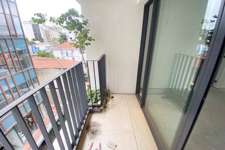 Apartamento à venda com 156m², 2 quartos e 2 vagas Apartamento à venda com 156m², 2 quartos e 2 vagasVaranda da Suíte 1