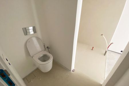 Apartamento à venda com 156m², 2 quartos e 2 vagas Apartamento à venda com 156m², 2 quartos e 2 vagasBanheiro da Suíte 2