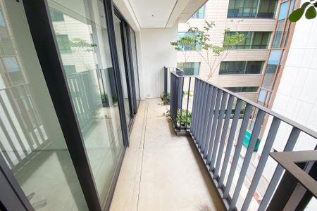 Apartamento à venda com 156m², 2 quartos e 2 vagas Apartamento à venda com 156m², 2 quartos e 2 vagasVaranda da Suíte 1